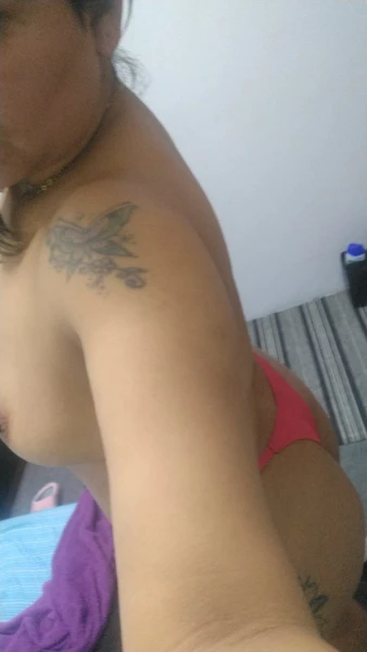 Nicole 