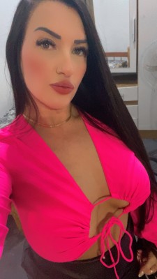 Linda acompanhante estilo namoradinha
