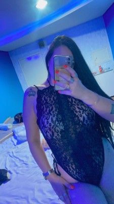 Linda acompanhante estilo namoradinha
