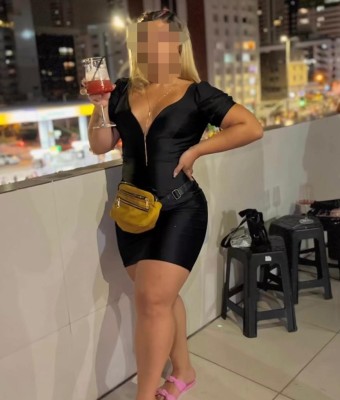 Carolzinha loiraça