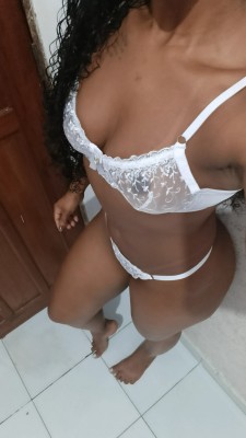 Moreninha safadinha