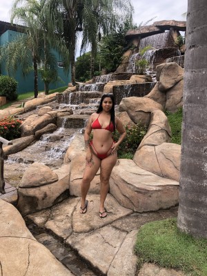 Novinha iniciante acabou de chegar na cidade