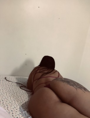 Novinha iniciante acabou de chegar na cidade