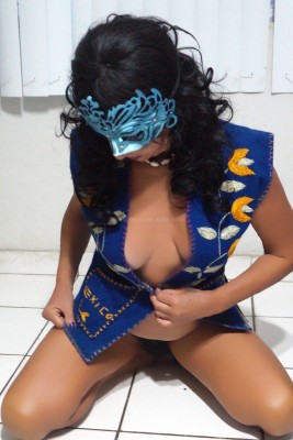 anytta escobar, EXIBICIONISTA STRIP. CHAMADA DE VÍDIO...