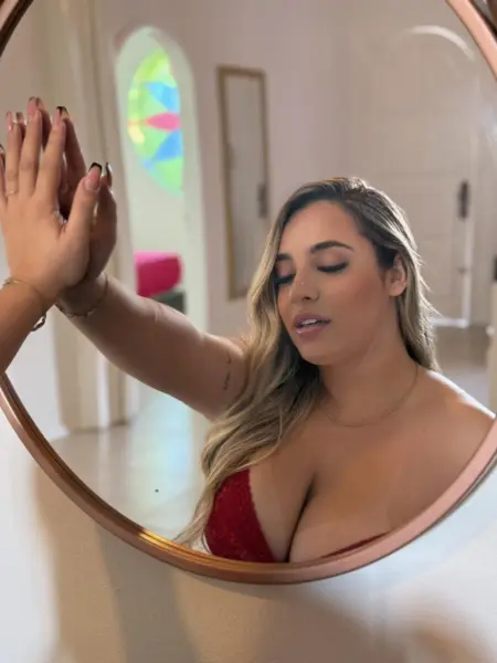 Loirinha baixinha da boquinha danada