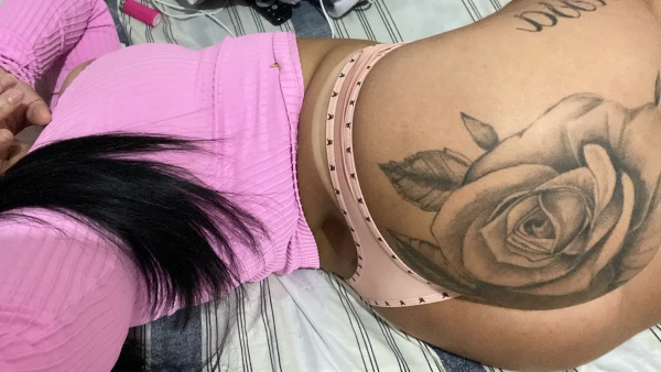 Sou linda de rosto e gostosa, vem me conhecer amor! 🥰