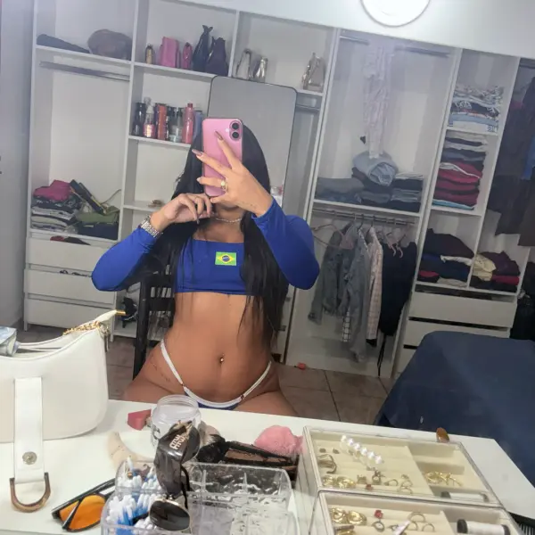 Nataly, sua namoradinha