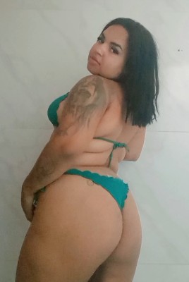 Baixinha invocada 🔥
