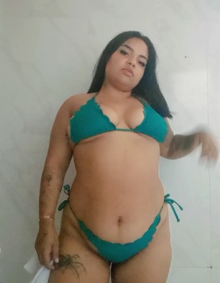 Baixinha invocada 🔥