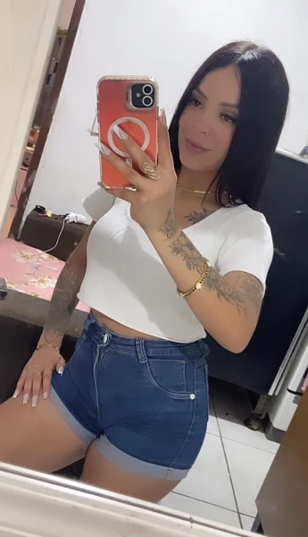 Allana Amaral 