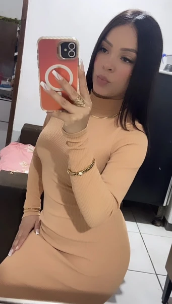 Allana Amaral 