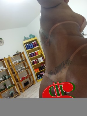 Travesti com  local