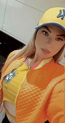 Angel toda rosadinha, apertadinha