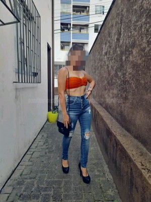Camila Ninfetinha
