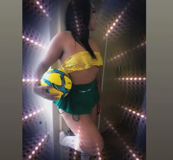 Pietra gatinha safada