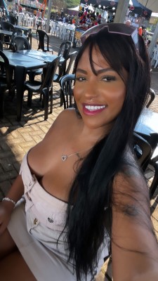 Juju RABUDA E GRELUDA COM LOCAL
