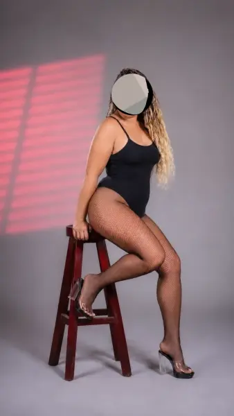 MASSAGISTA GOSTOSA DA BUNDA GRANDE E ORAL BABADINHO