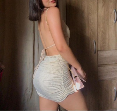 Eu sou à Paulinha uma 😍acompanhante muito doce e meiga. Agende uma sessão comigo e surpreenda-se! • massagem tântrica, relaxante e nuru!
