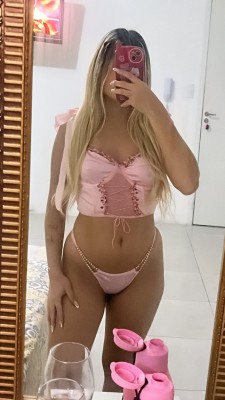 Loirinha safadinha com local