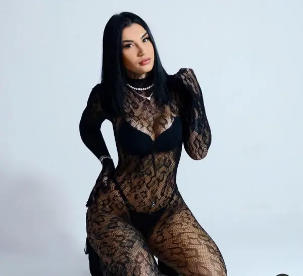 Garota sanção
