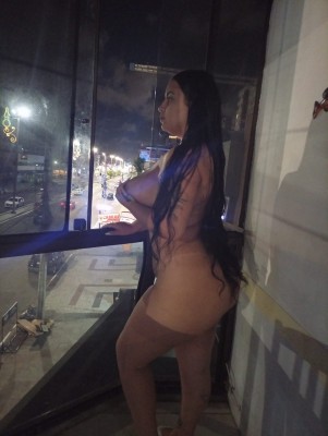 Sou nova na cidade! Tenho seios enorme e naturais tenho um bumbum enorme e guloso também bem durinho! Venha me conhecer..