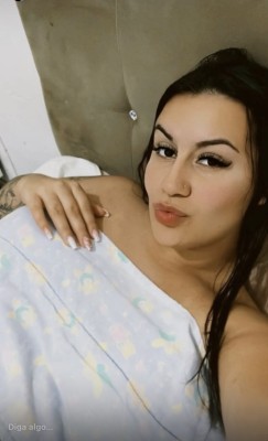 Sou nova na cidade! Tenho seios enorme e naturais tenho um bumbum enorme e guloso também bem durinho! Venha me conhecer..