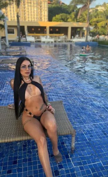 Morena iluminada 