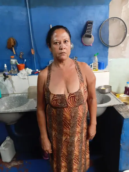 Vendo conteúdo chamada de vídeo atendo presencial 