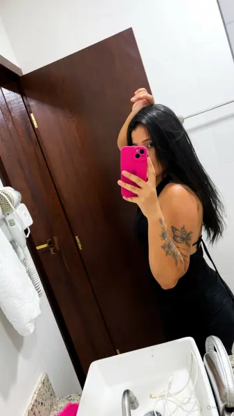 Novinha bucetuda