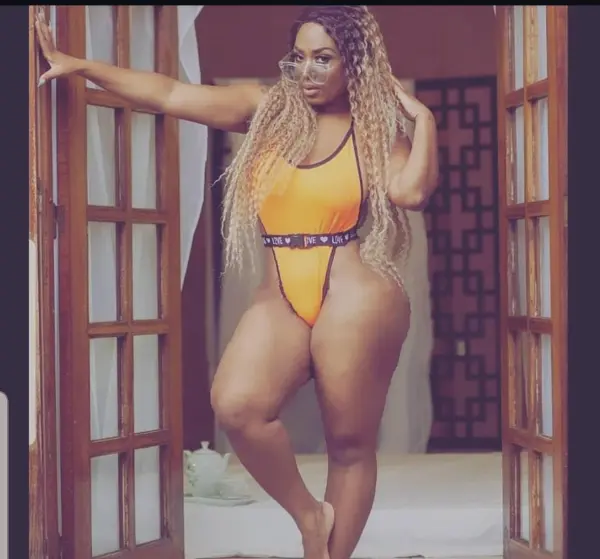Um bombom completo 