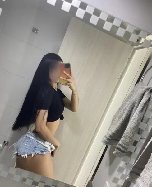 Isis Moraes