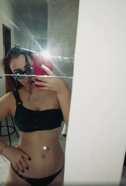Acompanhante de luxo disponível 