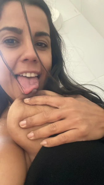Paola Soares