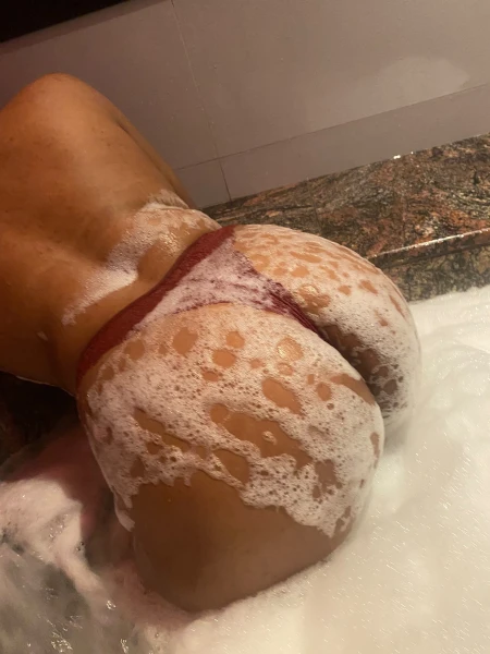Morena sensual com local em Cachoeirinha.