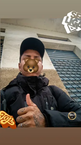 Só mulheres que querem um novinho para se satisfazer