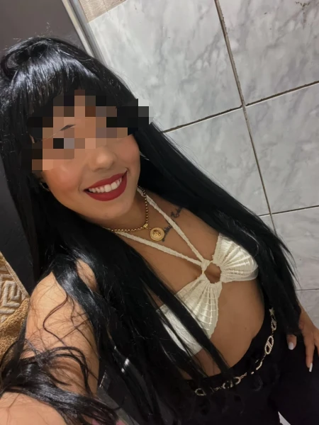NATHY GOMES 
