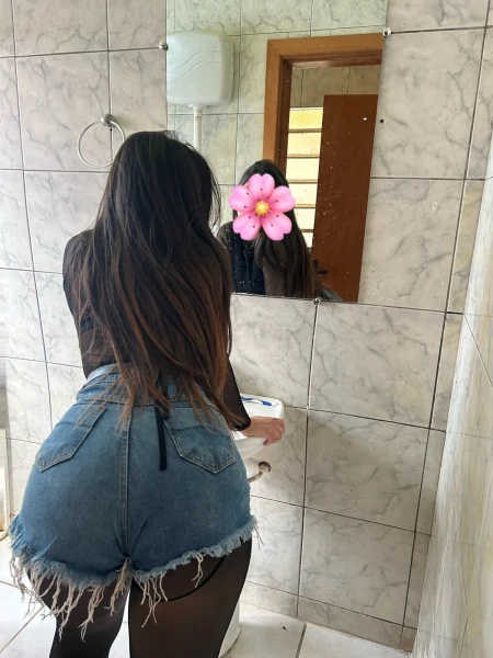 EMANUELLY 