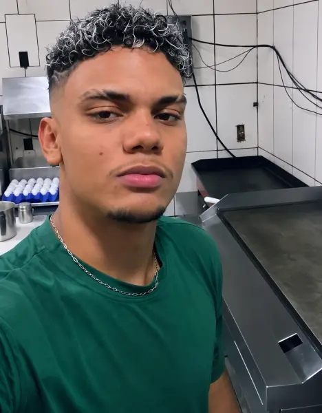 Pronto para satisfazer o seu prazer🔥❤️