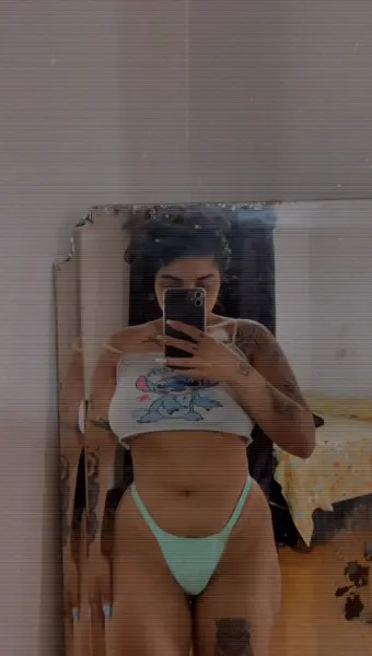 Baixinha boquetera😈