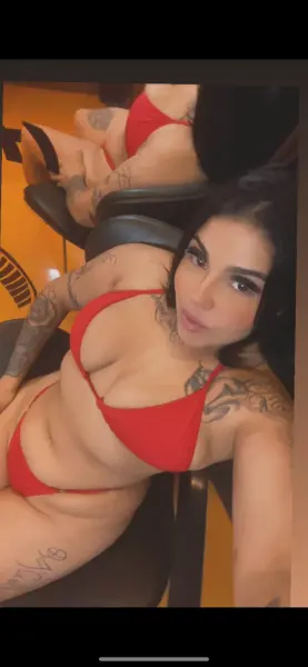 Baixinha boquetera😈