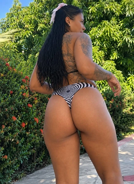 ÍNDIA SAFADA CAVALONA