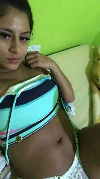 Morena safadinha estilo namoradinha acompanhante de luxo pra quem tem gosto bom