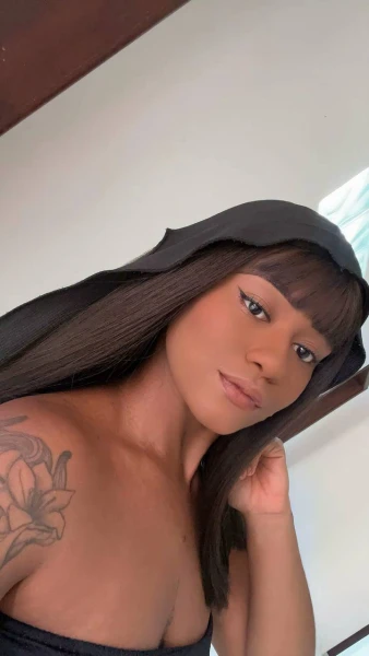 Mel Apertadinha