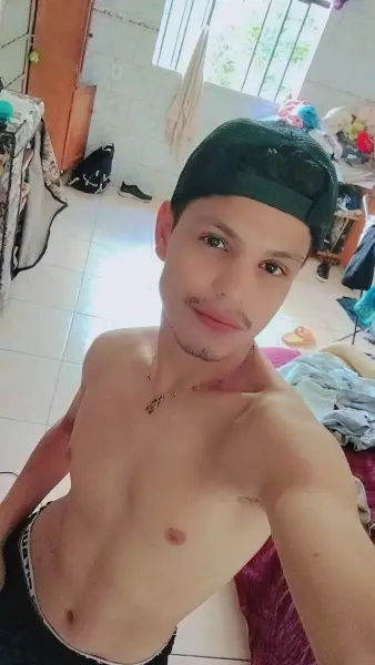     🔥 Novinho 24 Anos | Dotado, Discreto e Atendimento 24h 🔥