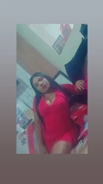 Júlia sua acompanhante de alto padrão estilo namoradinha ♥️
