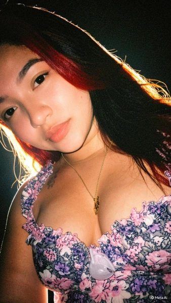 Ruiva discreta e carinhosa