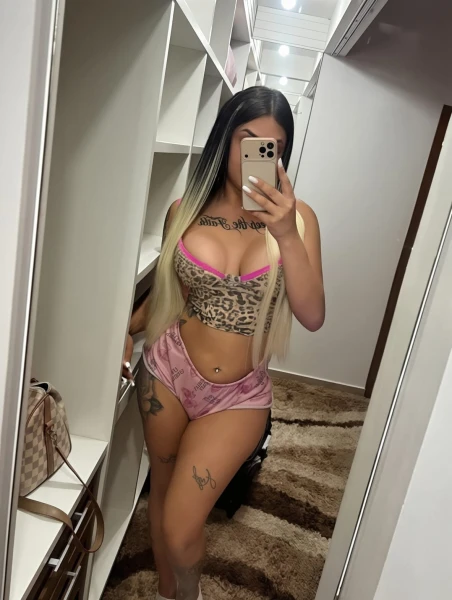 Larissa loira (dotada)