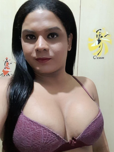 Trans  22cm com peito grande 