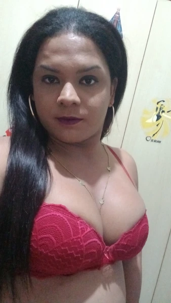 Trans  22cm com peito grande 