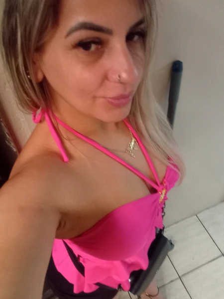 Olá meu chamo mia  😙🔥
